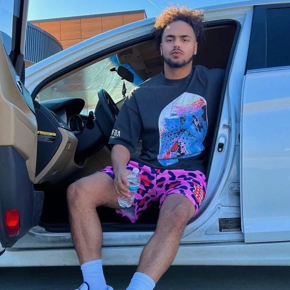 EE Athletic Shorts Pink - Picture 2 of 3